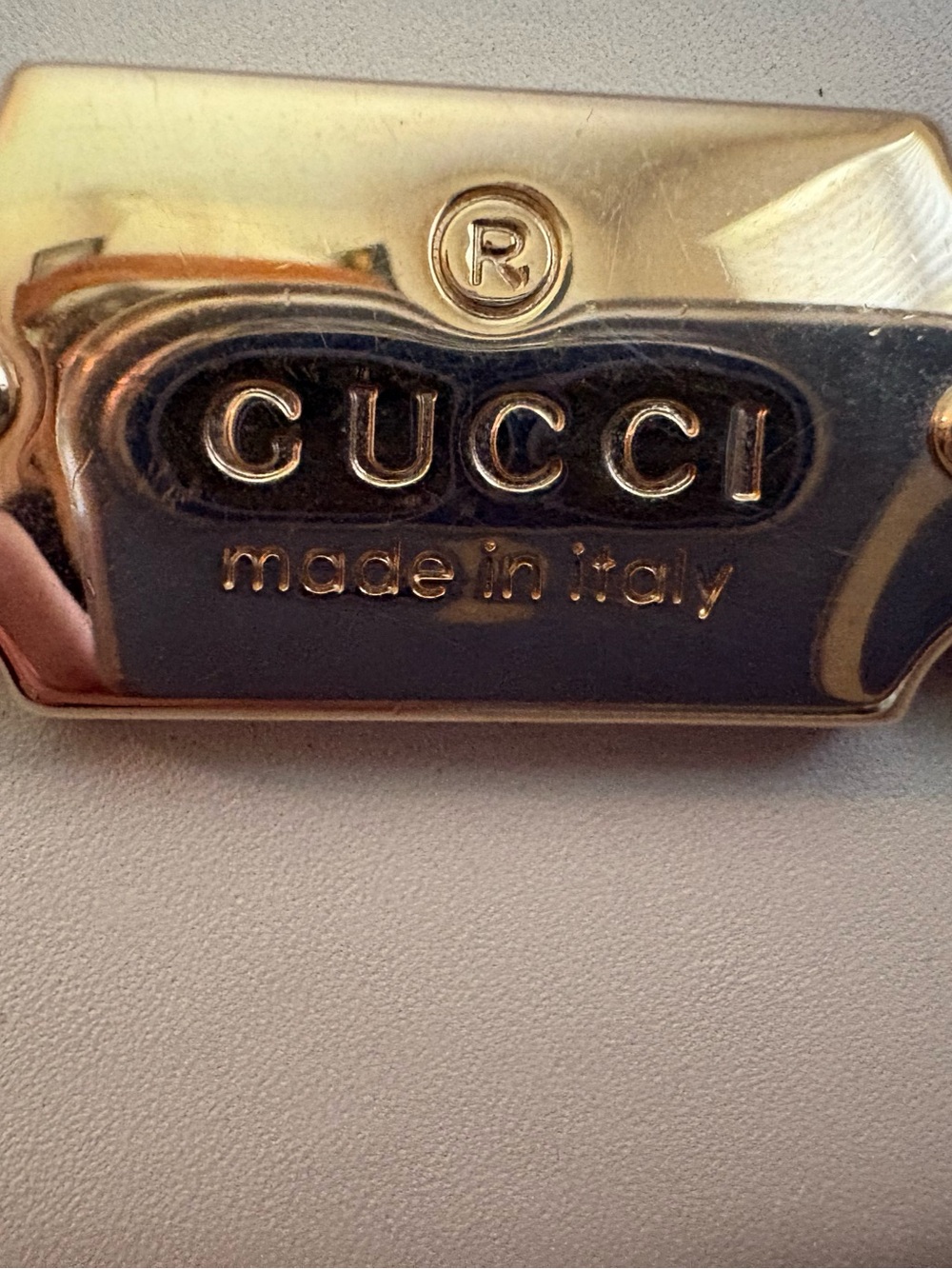 Beautiful Vintage Gucci Ivory GG Monogram Punch Hobo Bag with Gold Hardware - Picture 4 of 15